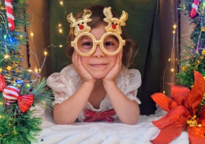 Buziaki na uroczystym Spotkaniu Wigilijnym w Centrum Seniora.