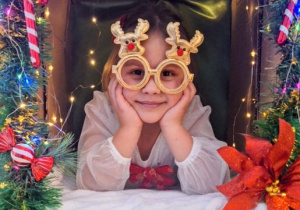 Buziaki na uroczystym Spotkaniu Wigilijnym w Centrum Seniora.