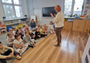 Warsztaty "Poznajemy życie pszczół".