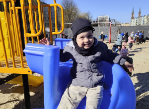 Wiosenne zabawy na świeżym powietrzu