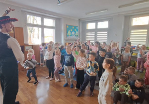 Audycja z Bachmanem "Hiszpańskie struny - gitara w rytmie flamenco"