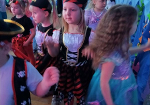 Buziaki na balu karnawałowym "W morskiej głębinie".