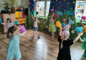 Tuptusie witają wiosnę