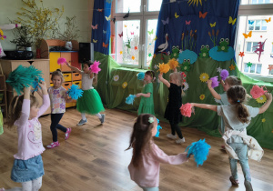 Tuptusie witają wiosnę