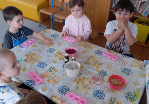 Tuptusie na warsztatach mydlarskich