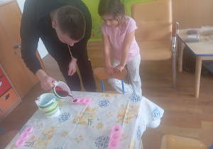 Tuptusie na warsztatach mydlarskich