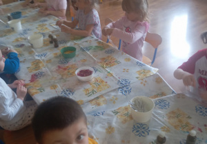 Tuptusie na warsztatach mydlarskich