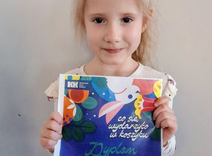 Nagroda Główna dla Zosi w konkursie plastycznym "Co się wydarzyło w koszyku".