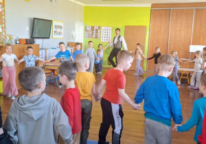 Audycja z Bachmanem: "Operowa przygoda w świecie emocji".