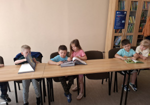 Majowe zajęcia w bibliotece