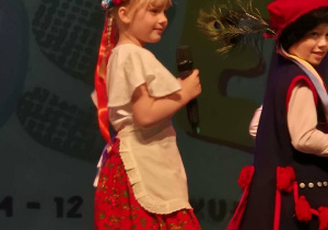 Dzieci z gr. Buziaków na przesłuchaniach konkursu wokalnego w ramach 5. Festiwalu Twórczości Dziecięcej "Niedorosłe piosenki".