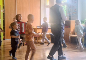 Audycja z Bachmanem "Tańcząca Europa - tango wśród rytmów świata".