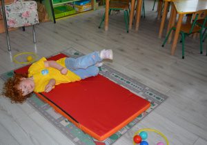 Jagna bierze udział w konkurencji w grupie Montessori