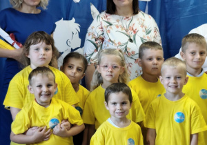 Oskarek i Antoś na uroczystości Pasowania na Przedszkolaka