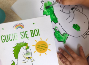 Kolorowe uczucia Gucia- Gucio się boi